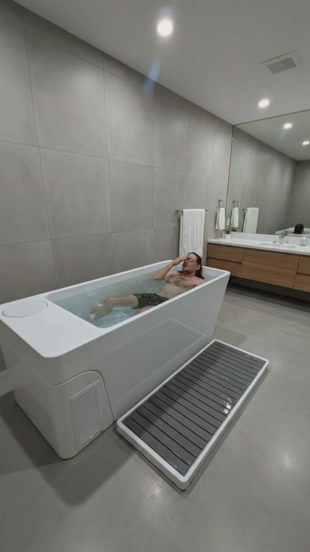 Modouge Tub